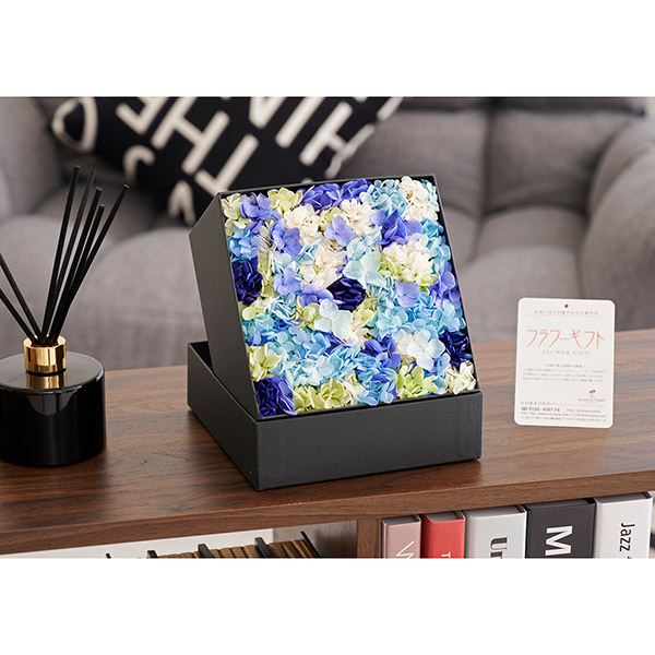 紫陽花（アジサイ）のボックスプリザーブドフラワー（ブルー）Lサイズ